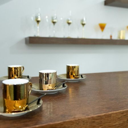 Deluxe Villa Home, Peace & Spa ヴィラ・ド・コンデ エクステリア 写真