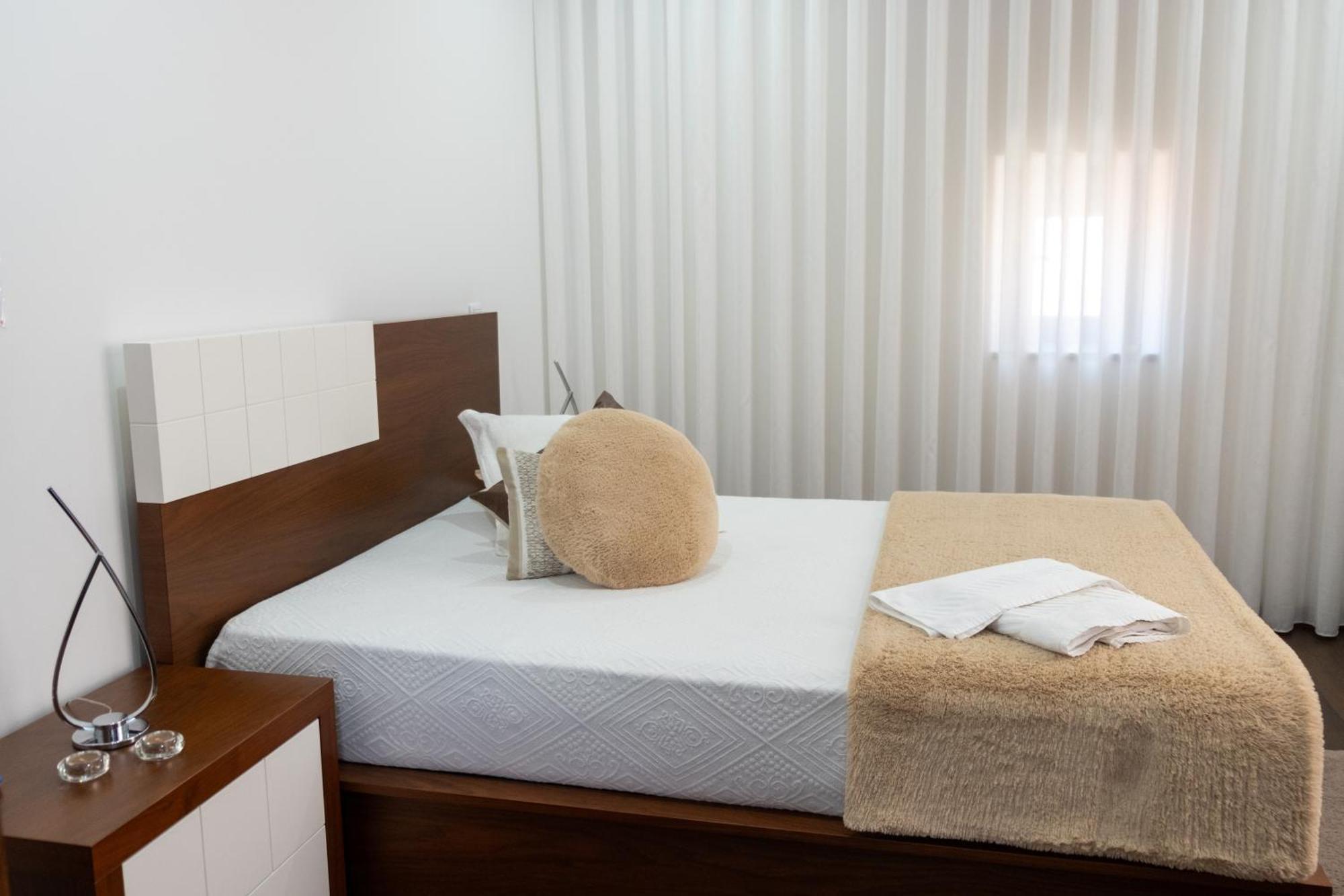 Deluxe Villa Home, Peace & Spa ヴィラ・ド・コンデ エクステリア 写真