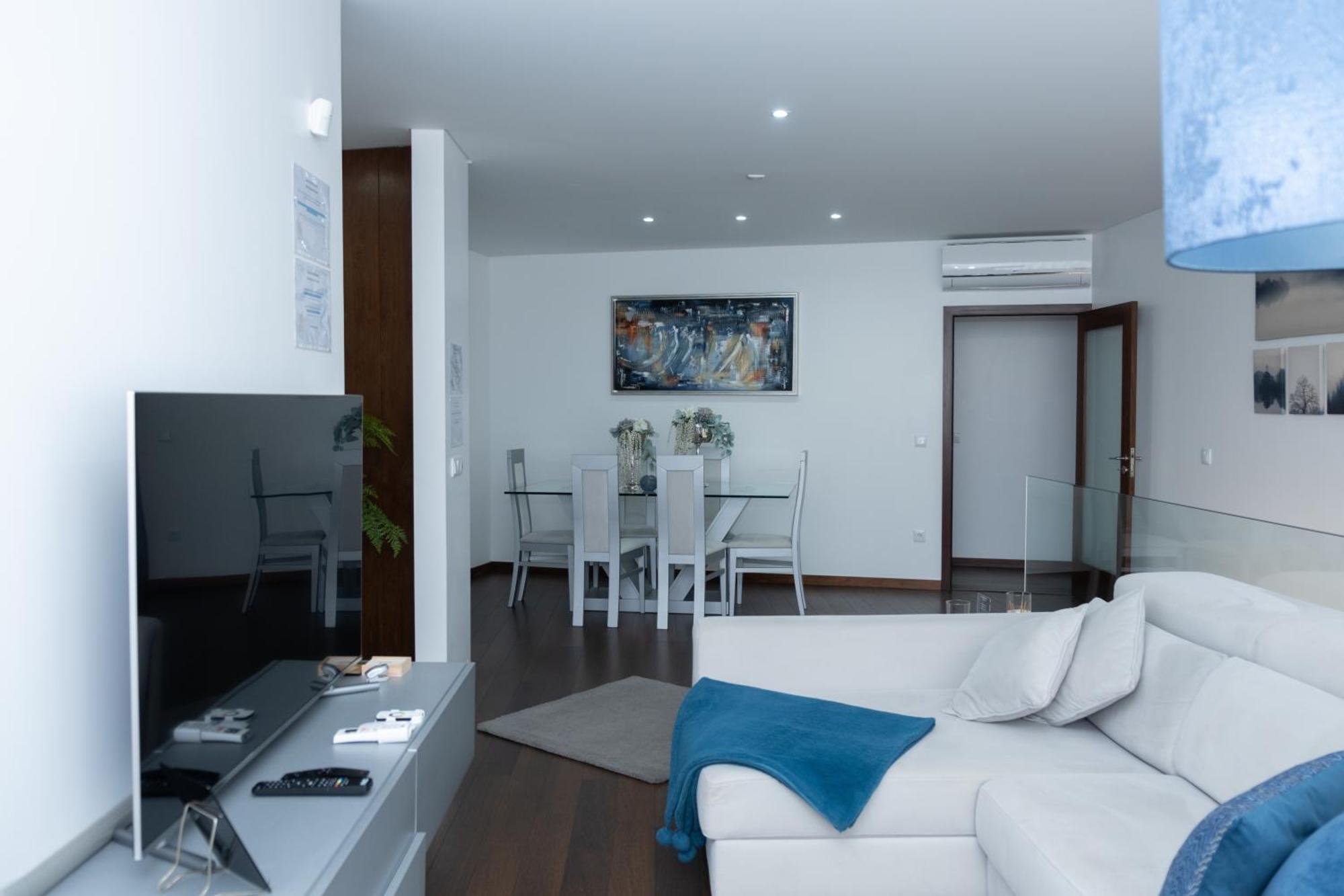 Deluxe Villa Home, Peace & Spa ヴィラ・ド・コンデ エクステリア 写真
