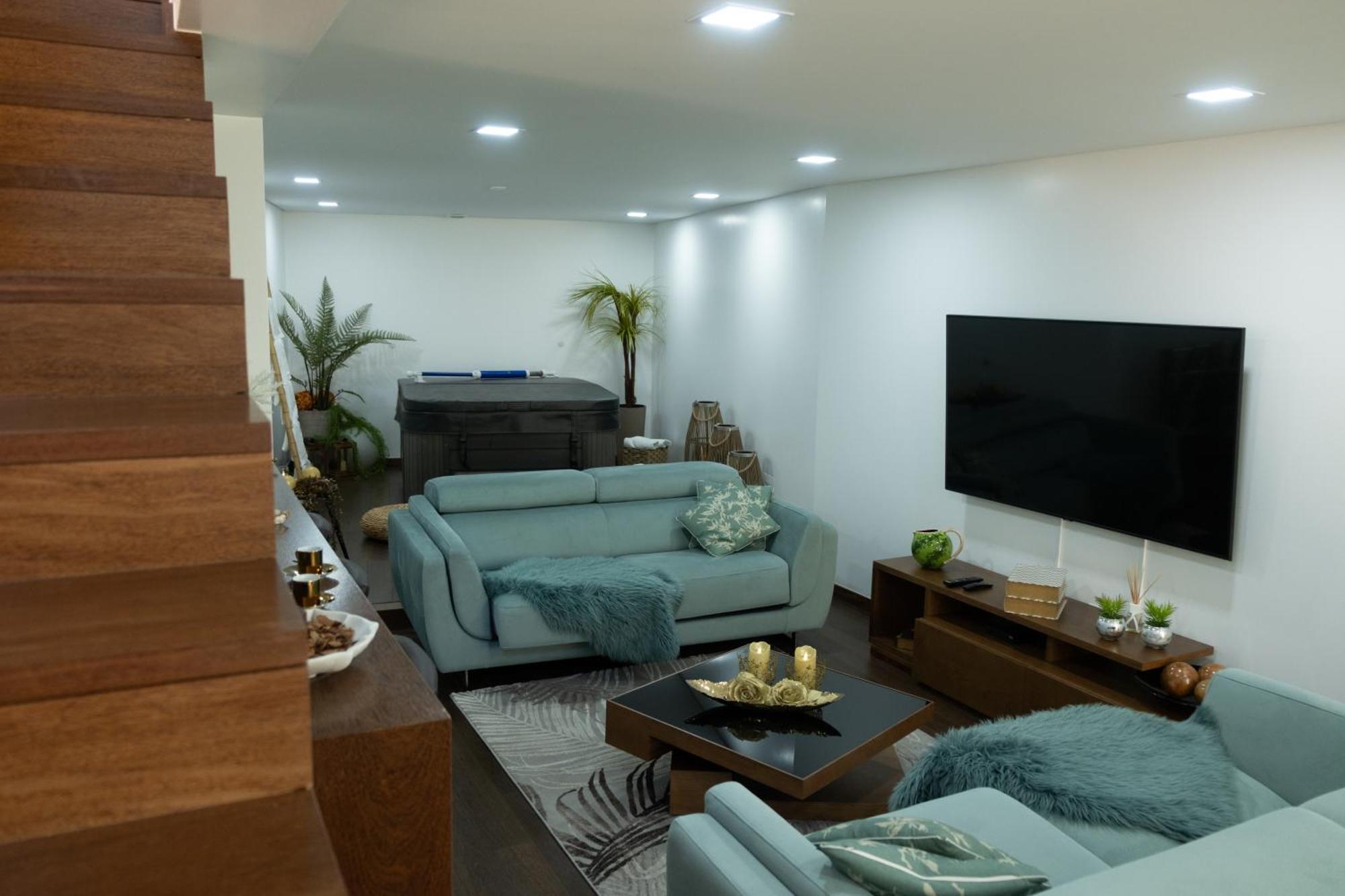 Deluxe Villa Home, Peace & Spa ヴィラ・ド・コンデ エクステリア 写真